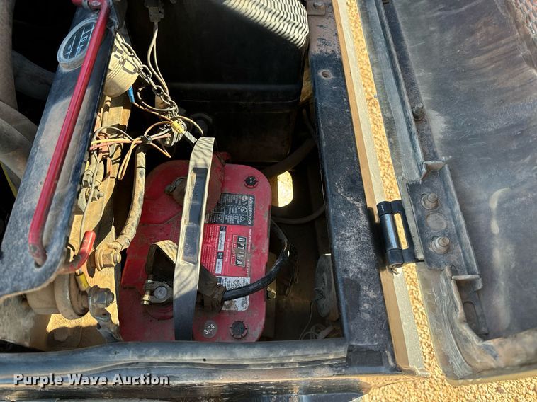 image for item EE7667 2006 Caterpillar CB-114 double drum vibratory roller