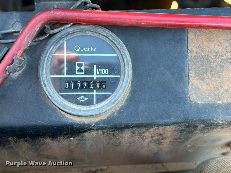 image for item EE7667 2006 Caterpillar CB-114 double drum vibratory roller