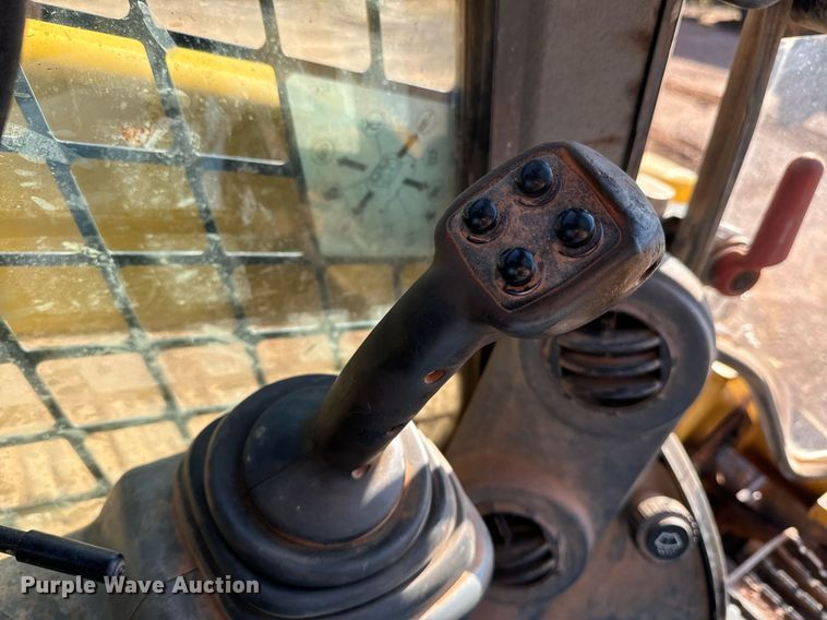 image for item EE7668 2015 Caterpillar 289D tracked skid steer loader