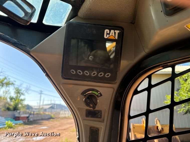 image for item EE7668 2015 Caterpillar 289D tracked skid steer loader