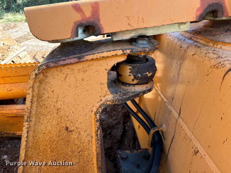 image for item EE7669 2005 Case 750K LT dozer