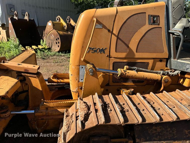 image for item EE7669 2005 Case 750K LT dozer