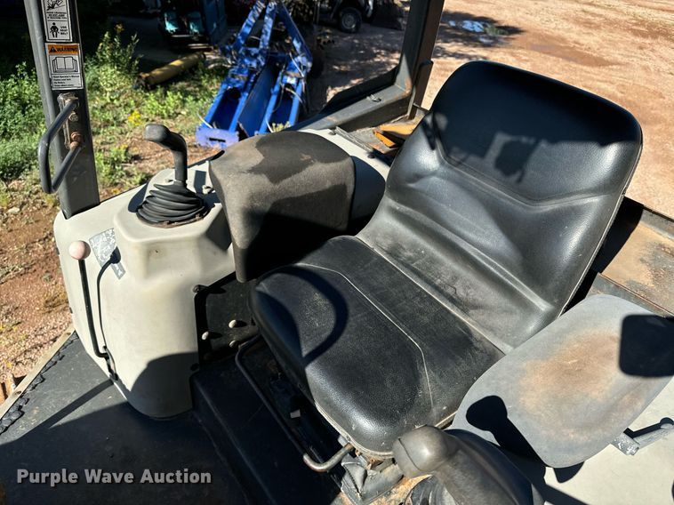 image for item EE7669 2005 Case 750K LT dozer