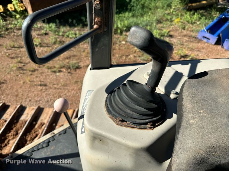 image for item EE7669 2005 Case 750K LT dozer