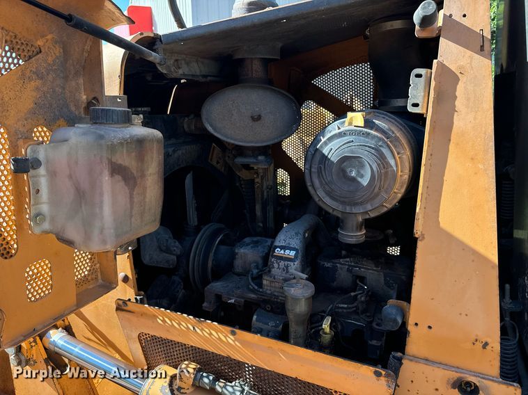 image for item EE7669 2005 Case 750K LT dozer