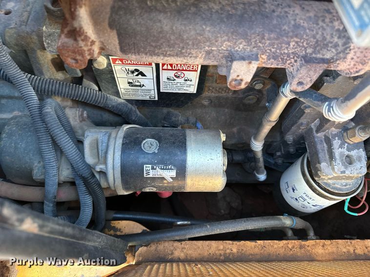 image for item EE7669 2005 Case 750K LT dozer