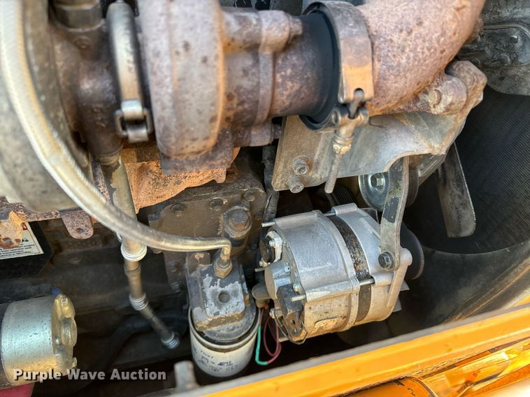 image for item EE7669 2005 Case 750K LT dozer