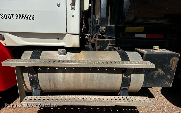 image for item EE7670 2008 Sterling AT9500 dump truck