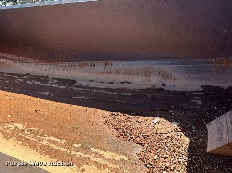 image for item EE7670 2008 Sterling AT9500 dump truck