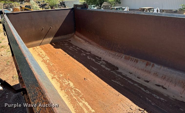 image for item EE7670 2008 Sterling AT9500 dump truck