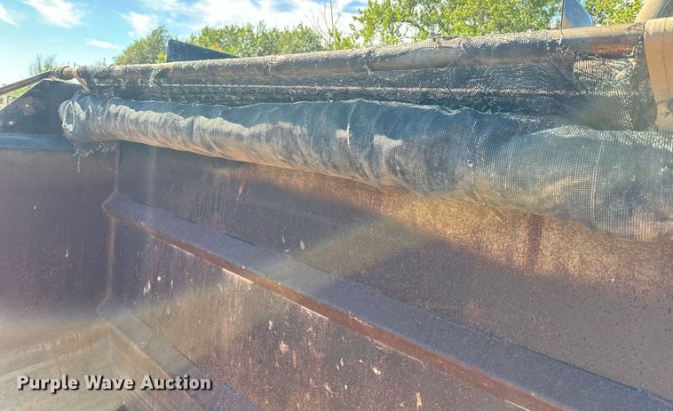 image for item EE7670 2008 Sterling AT9500 dump truck