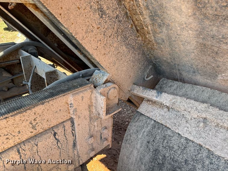 image for item EE7670 2008 Sterling AT9500 dump truck