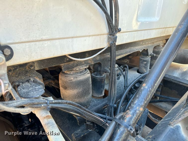 image for item EE7670 2008 Sterling AT9500 dump truck