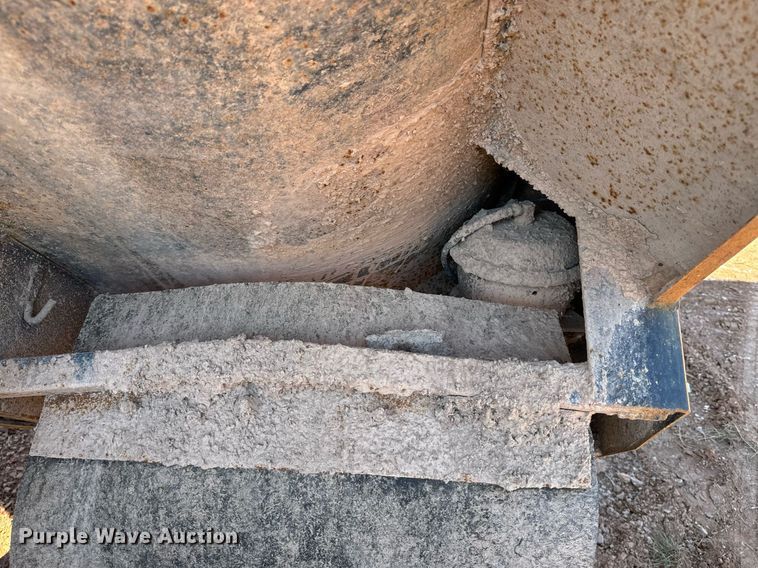 image for item EE7670 2008 Sterling AT9500 dump truck