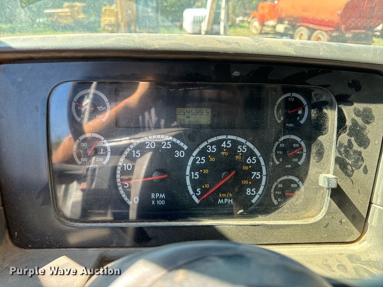 image for item EE7670 2008 Sterling AT9500 dump truck