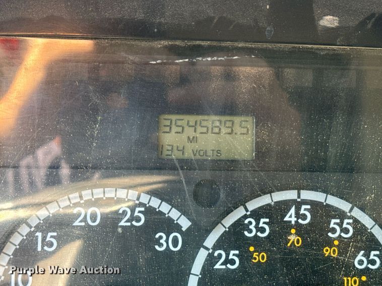 image for item EE7670 2008 Sterling AT9500 dump truck