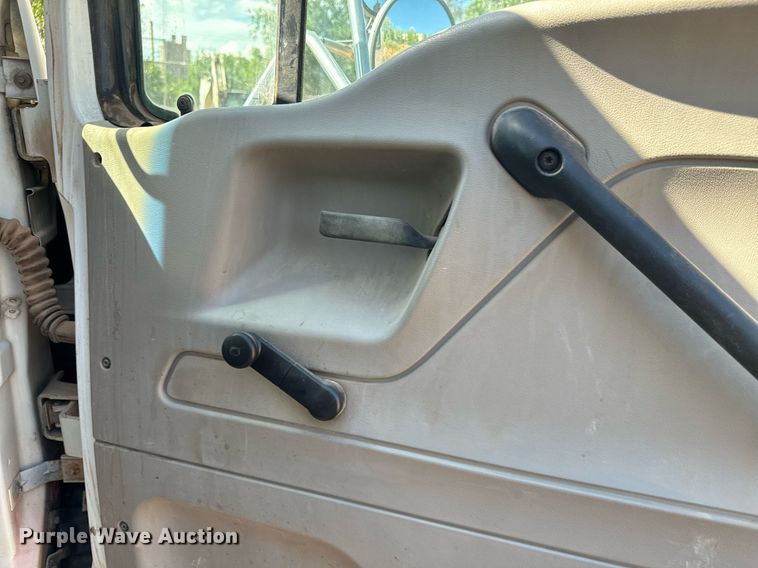 image for item EE7670 2008 Sterling AT9500 dump truck