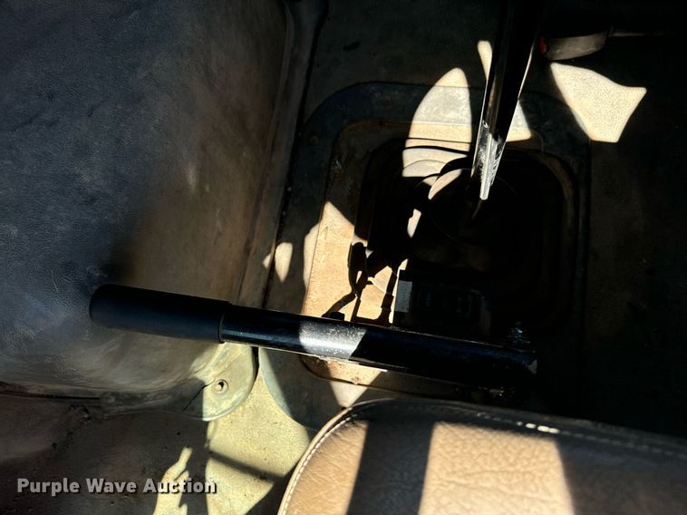 image for item EE7670 2008 Sterling AT9500 dump truck