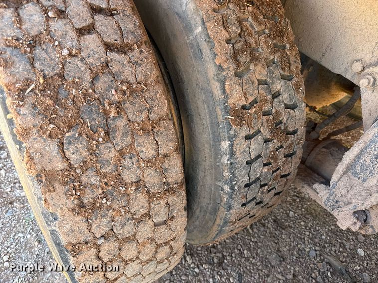 image for item EE7670 2008 Sterling AT9500 dump truck