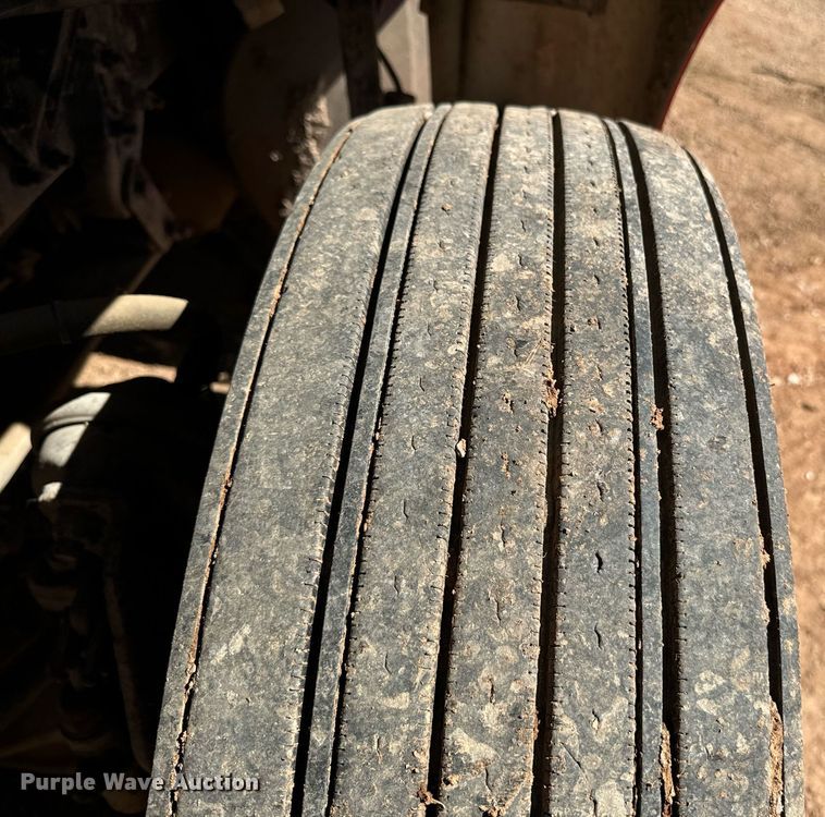 image for item EE7670 2008 Sterling AT9500 dump truck