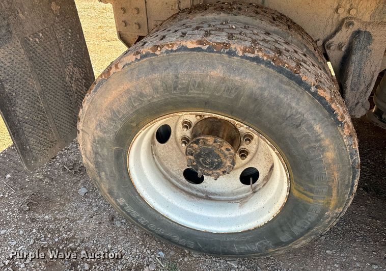 image for item EE7670 2008 Sterling AT9500 dump truck