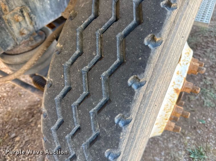 image for item EE7670 2008 Sterling AT9500 dump truck