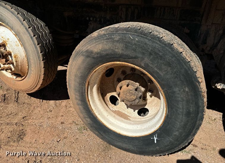 image for item EE7670 2008 Sterling AT9500 dump truck