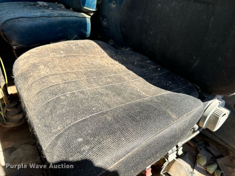 image for item EE7673 1985 Western Star water truck