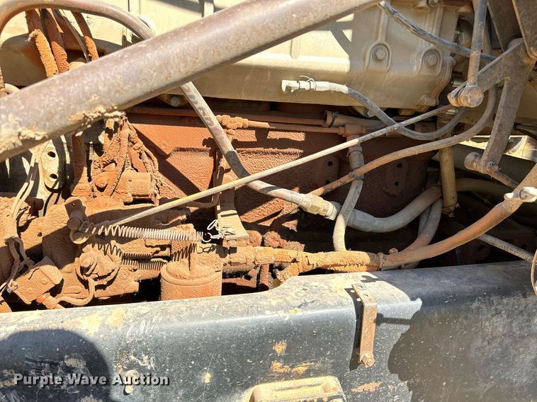 image for item EE7673 1985 Western Star water truck