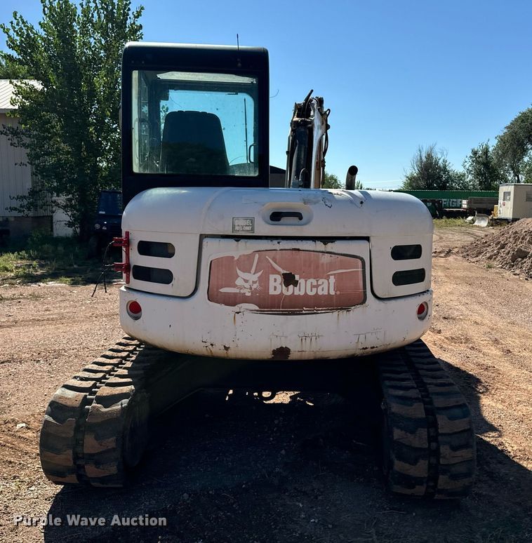 image for item EE7674 2006 Bobcat 442C mini excavator