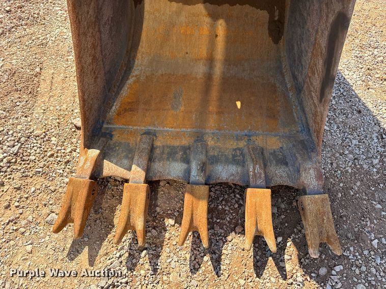 image for item EE7674 2006 Bobcat 442C mini excavator