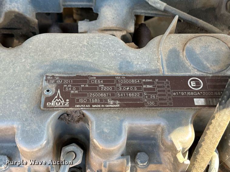 image for item EE7674 2006 Bobcat 442C mini excavator