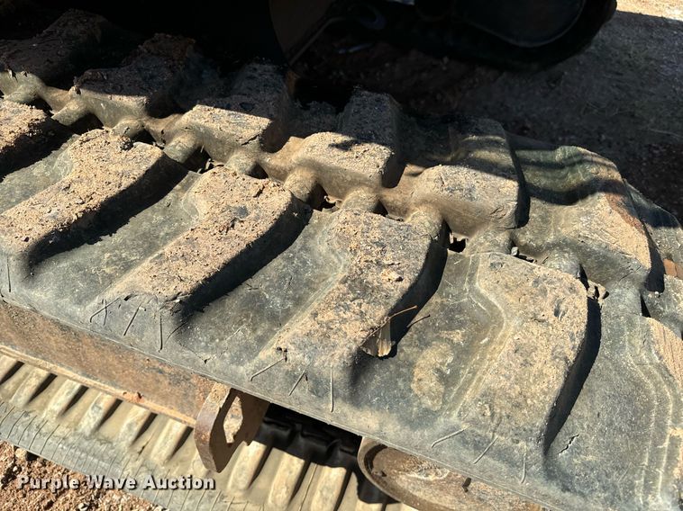 image for item EE7674 2006 Bobcat 442C mini excavator