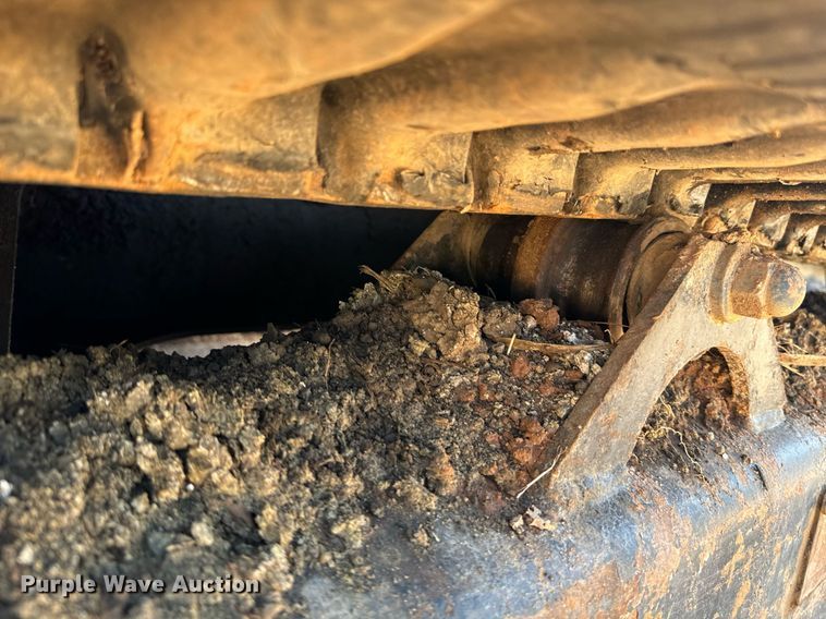 image for item EE7674 2006 Bobcat 442C mini excavator