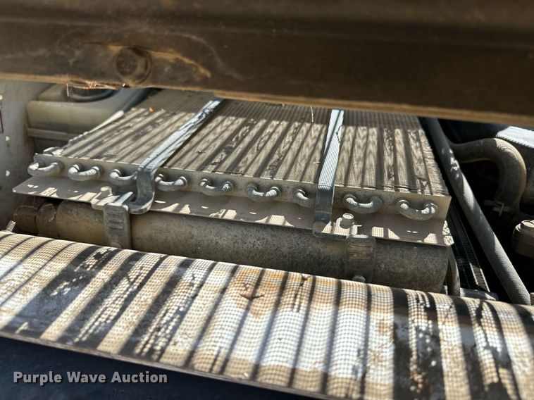 image for item EE7678 2013 Bobcat T590 tracked skid steer loader