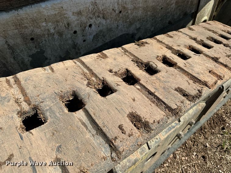 image for item EE7678 2013 Bobcat T590 tracked skid steer loader