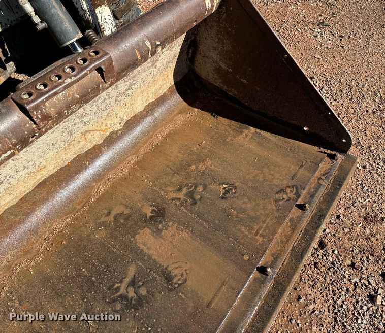 image for item EE7679 2004 Bobcat S185 skid steer loader