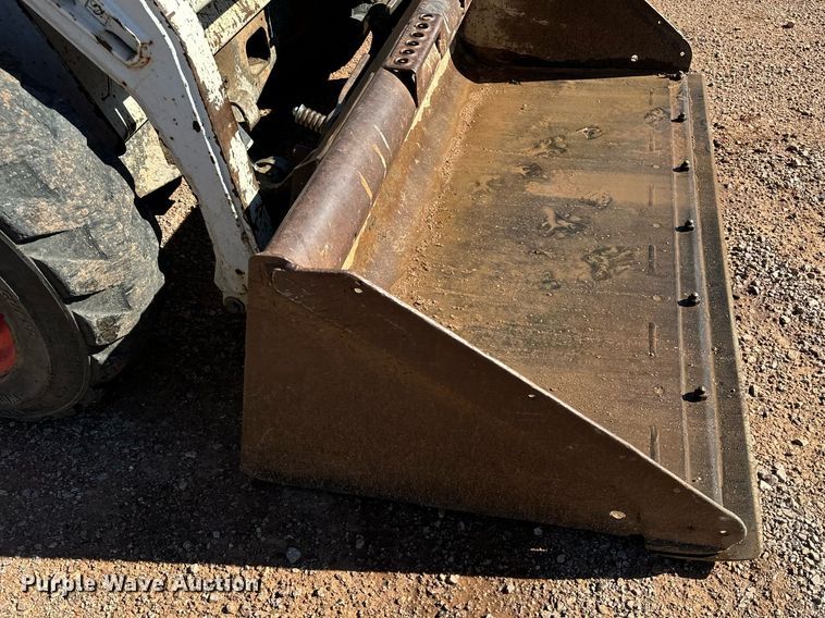 image for item EE7679 2004 Bobcat S185 skid steer loader
