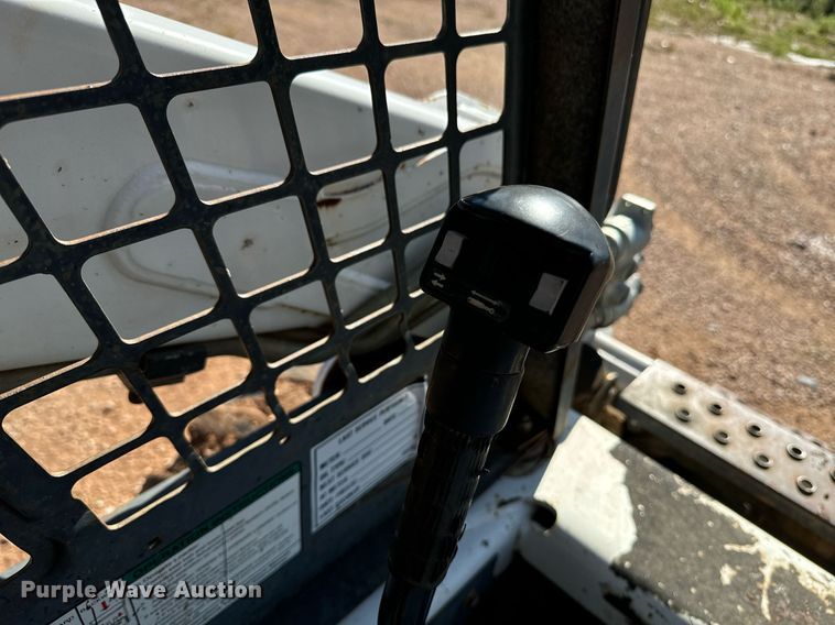 image for item EE7679 2004 Bobcat S185 skid steer loader