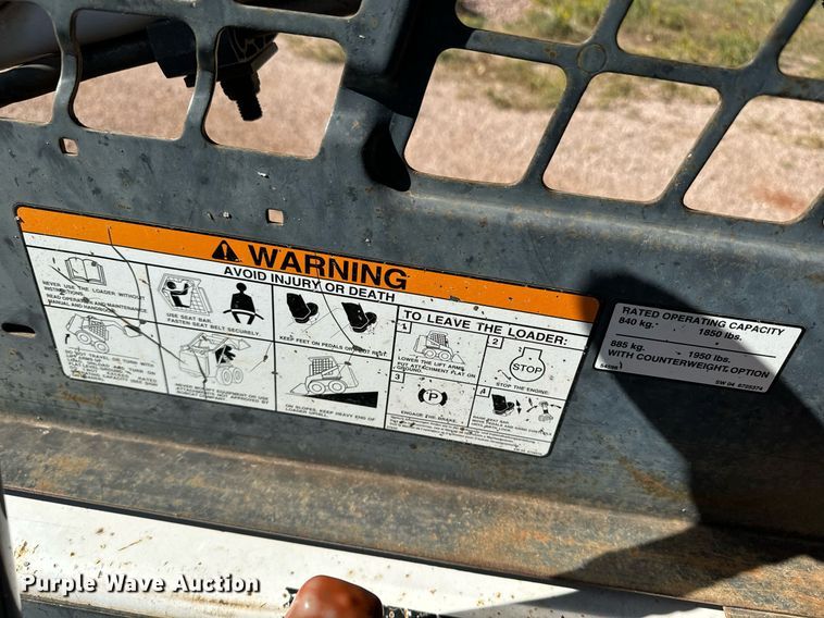 image for item EE7679 2004 Bobcat S185 skid steer loader