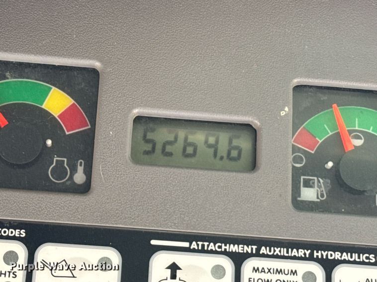 image for item EE7679 2004 Bobcat S185 skid steer loader