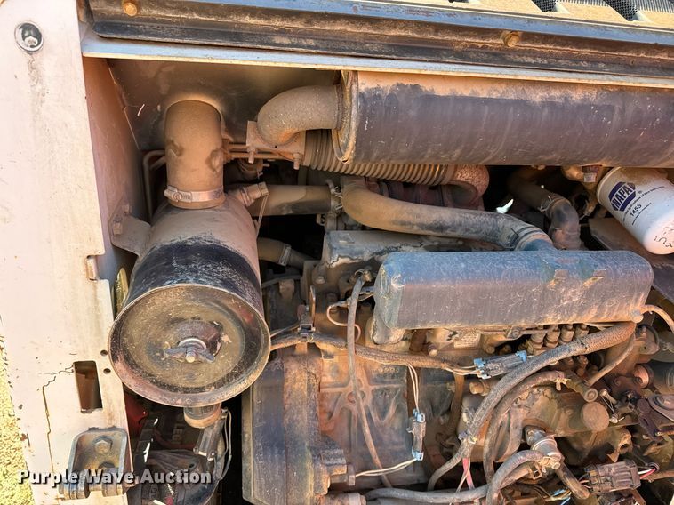 image for item EE7679 2004 Bobcat S185 skid steer loader