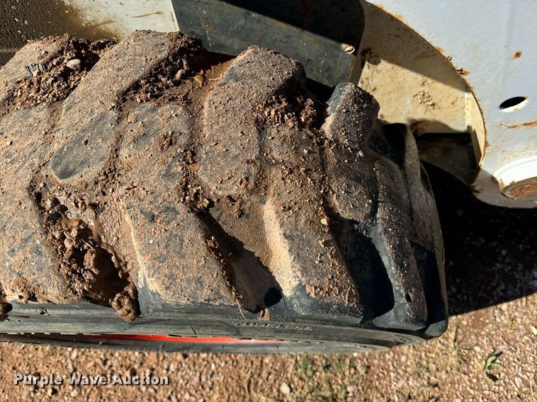 image for item EE7679 2004 Bobcat S185 skid steer loader