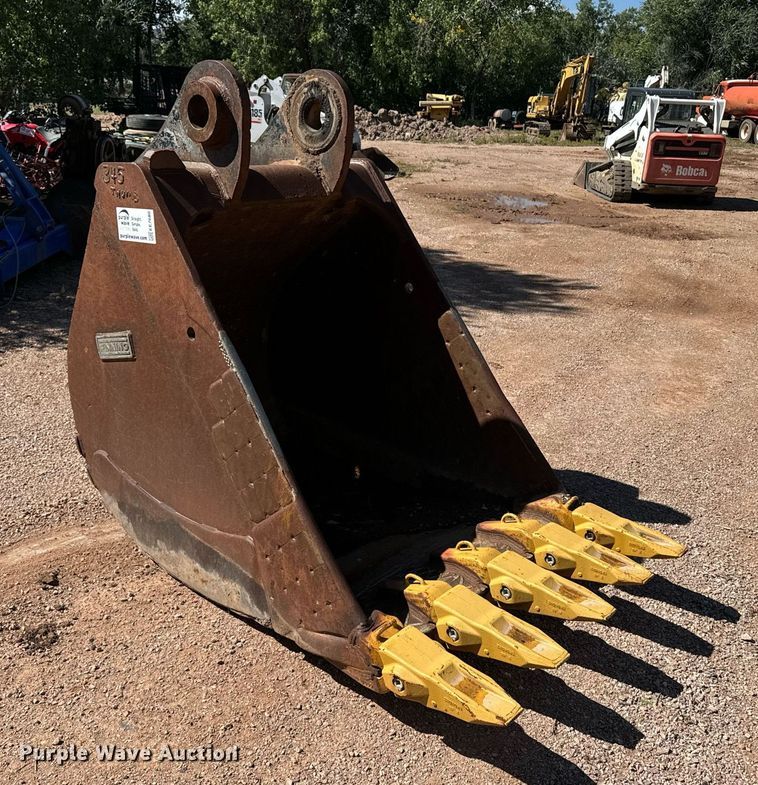 image for item EE7680 Finning excavator bucket