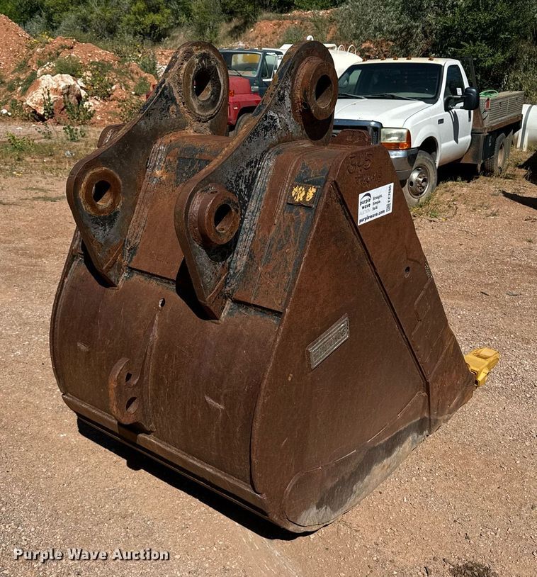 image for item EE7680 Finning excavator bucket