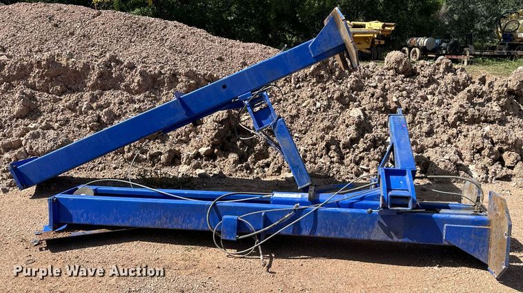 image for item EE7682 Two post automotive lift