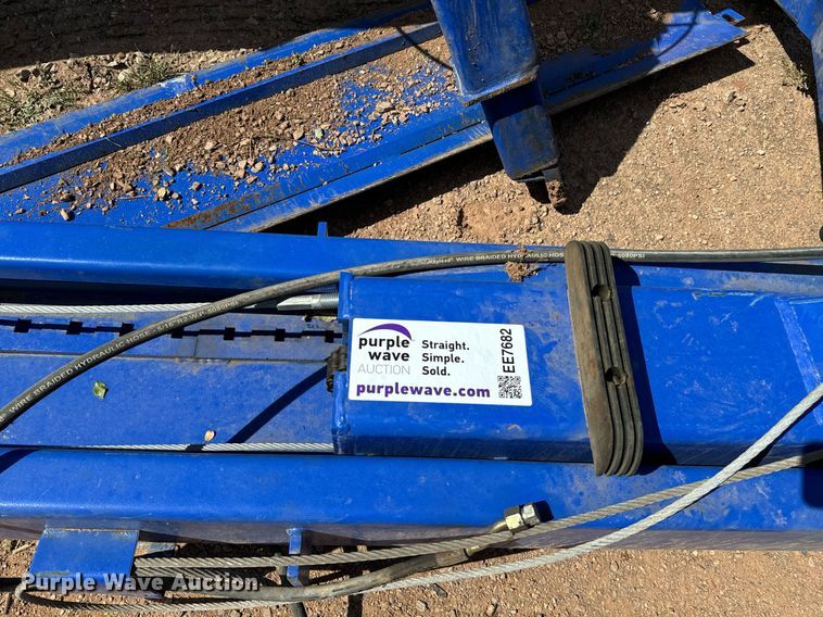 image for item EE7682 Two post automotive lift