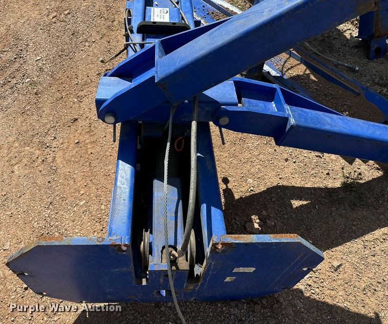 image for item EE7682 Two post automotive lift