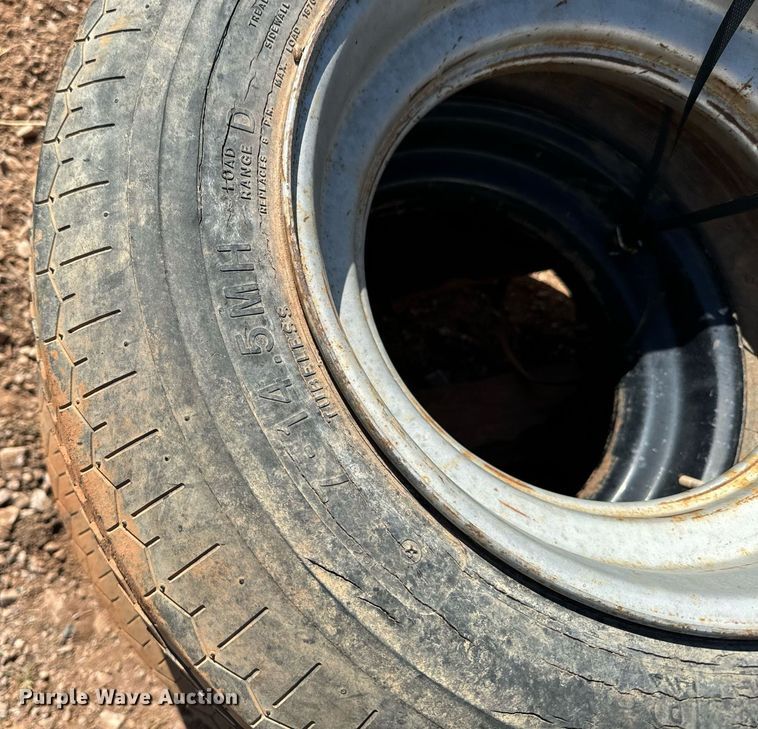 image for item EE7692 (4) tires and wheels