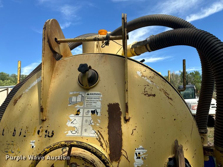 image for item EE7699 2002 Vector 09007 vacuum excavator